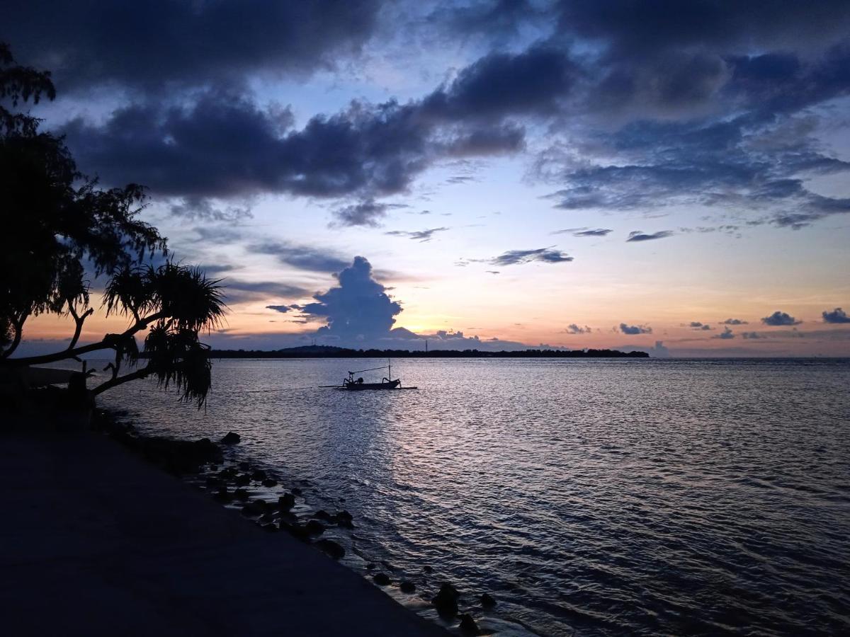 Bintang Tiga Bungalows Gili Air Exterior foto