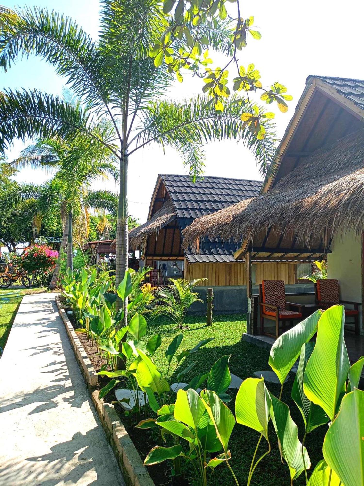 Bintang Tiga Bungalows Gili Air Exterior foto