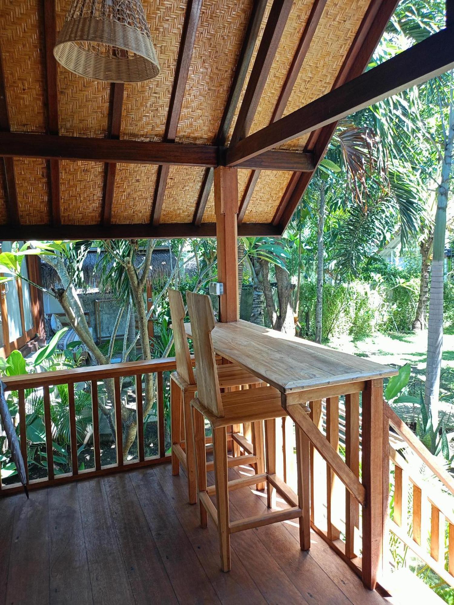 Bintang Tiga Bungalows Gili Air Exterior foto